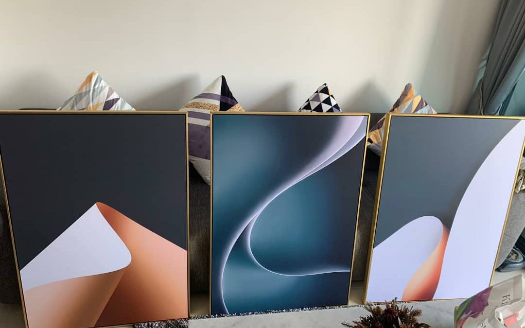 Hanging 3 Pictures In Treasure Crest