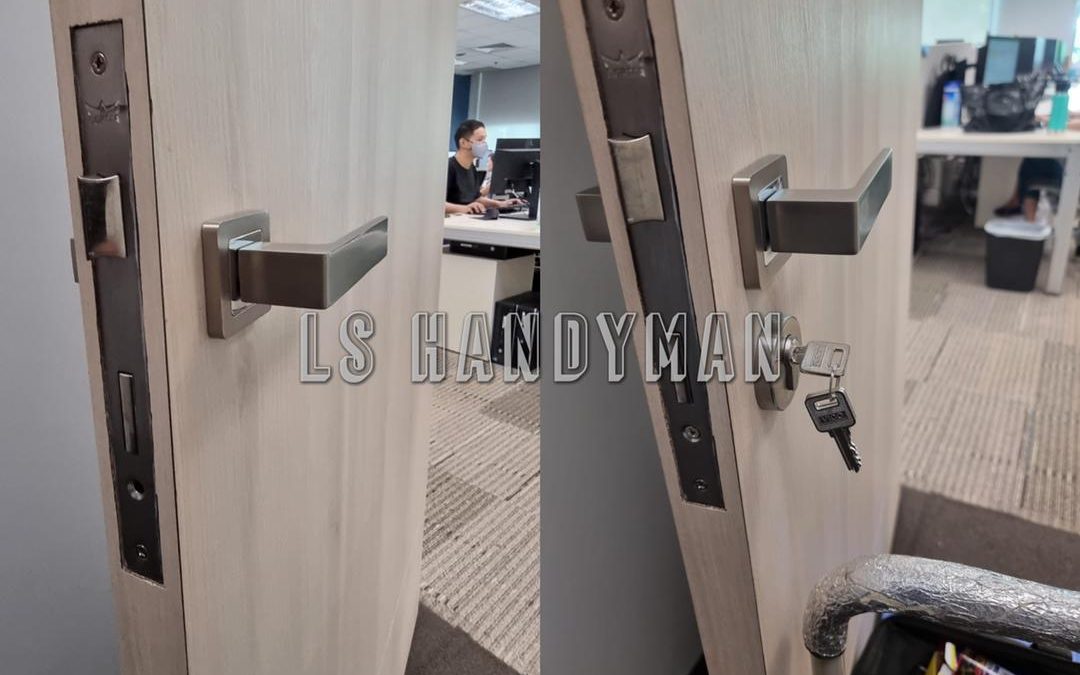 Add lock cylinder At Changi