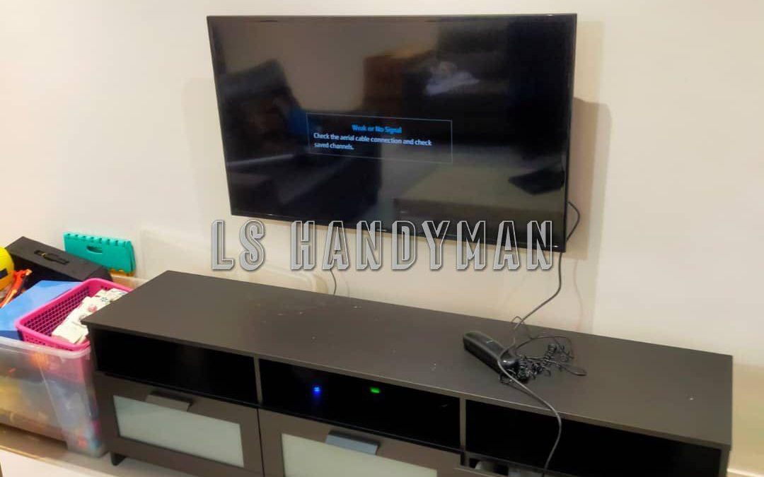 Install 49 inch tv at Chai Chee Avenue